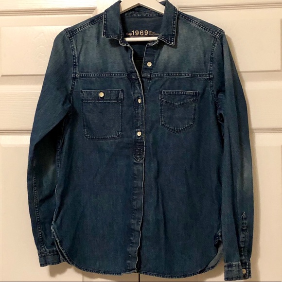 Gap Denim Button Down - Picture 2 of 7